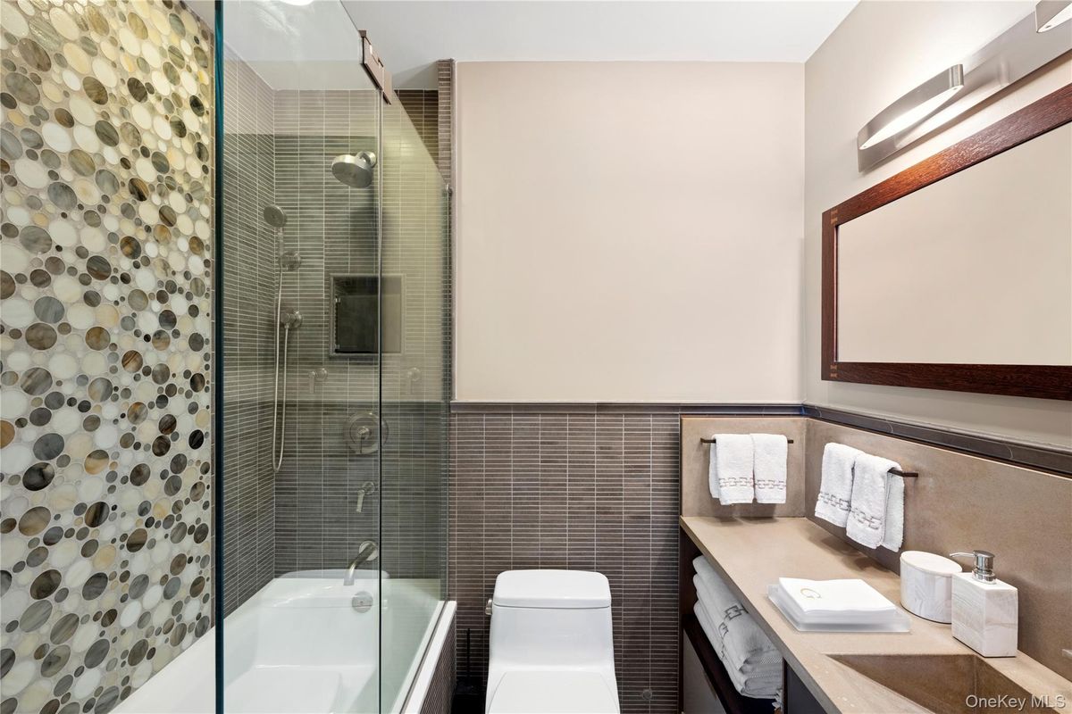 Photo for  2 Fifth Avenue  - 2 5 AVENUE Cooperative in Greenwich Village, Manhattan