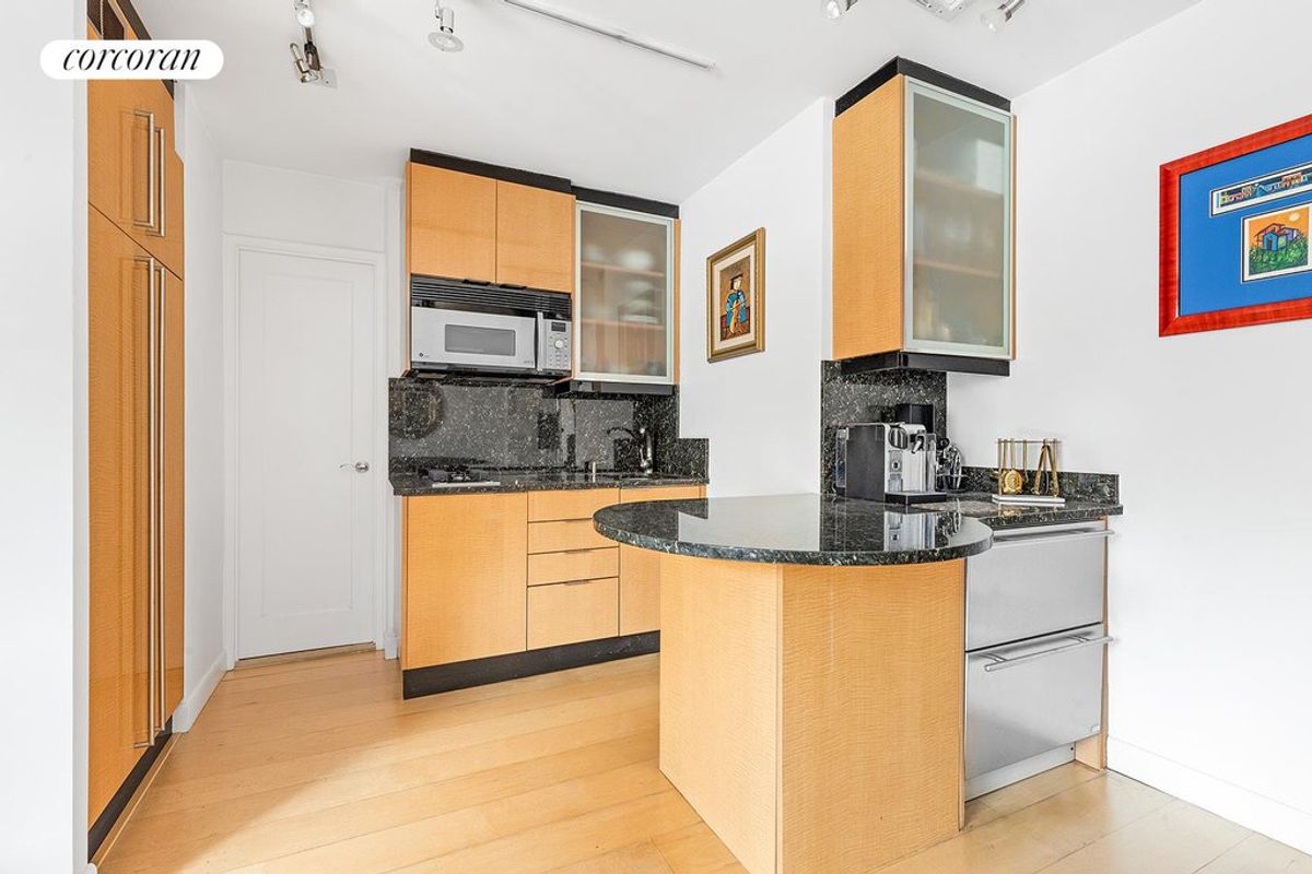 Photo for 233 East 69th Street - 233 East 69th Street Condominium in Upper East Side, Manhattan