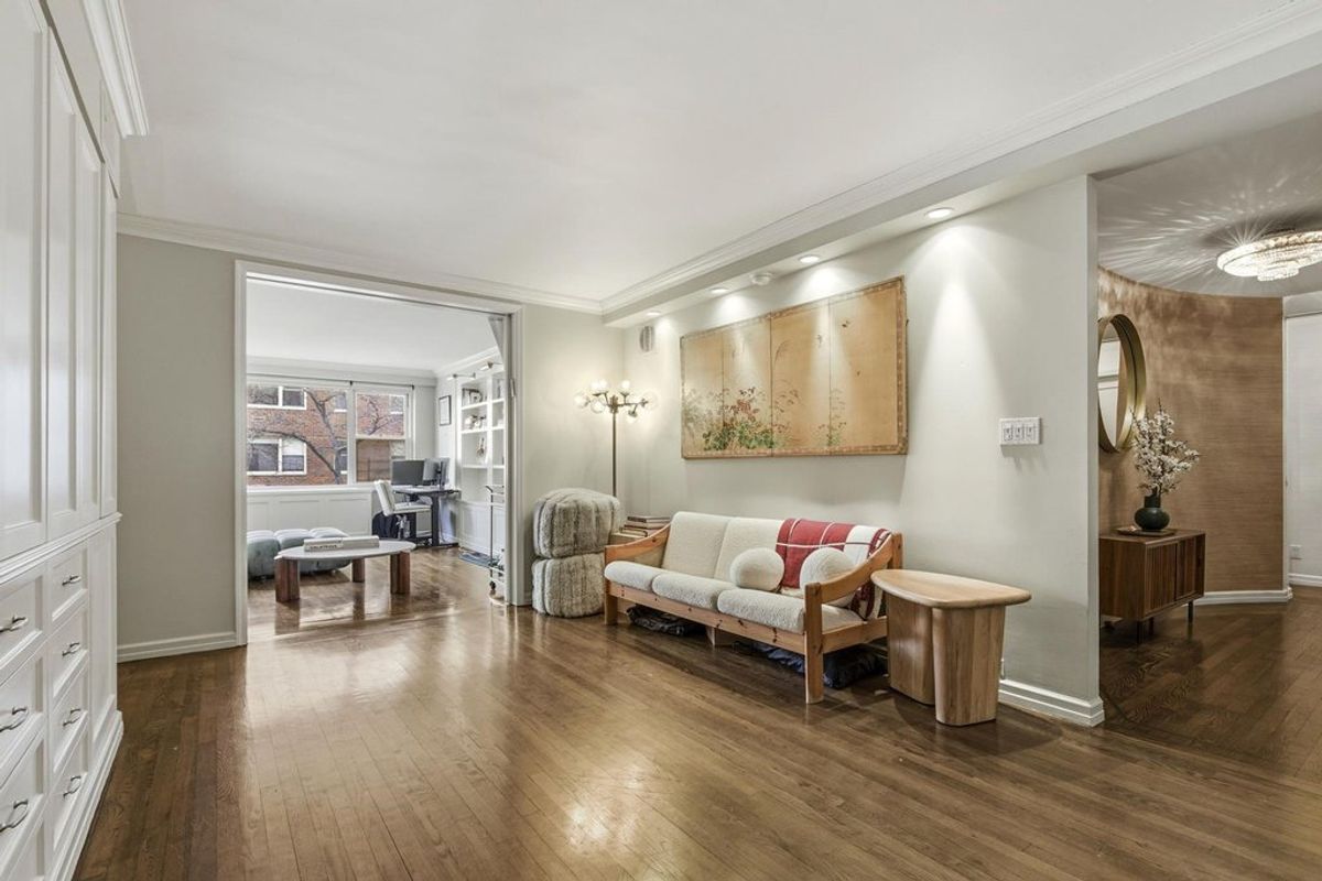 Photo for 196 East 75th Street - 196 East 75th Street Cooperative in Upper East Side, Manhattan