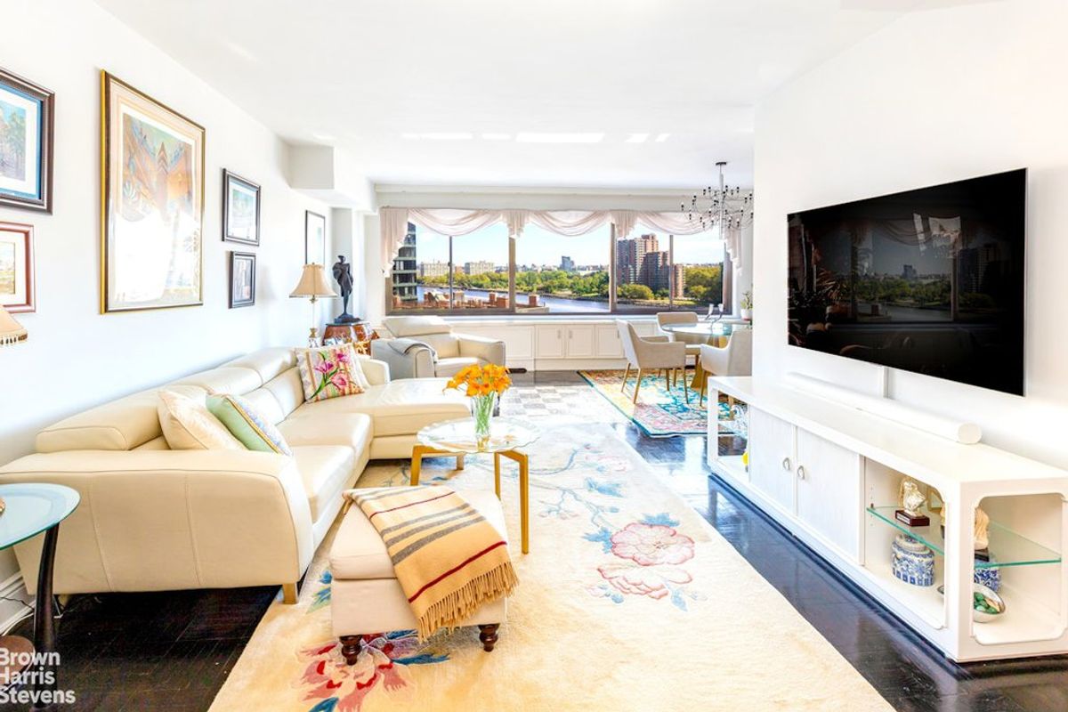 Photo for The Edgewater - 530 East 72nd Street Cooperative in Upper East Side, Manhattan