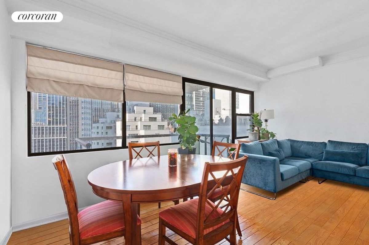 Photo for Tower 58 - 58 West 58th Street Condominium in Midtown, Manhattan