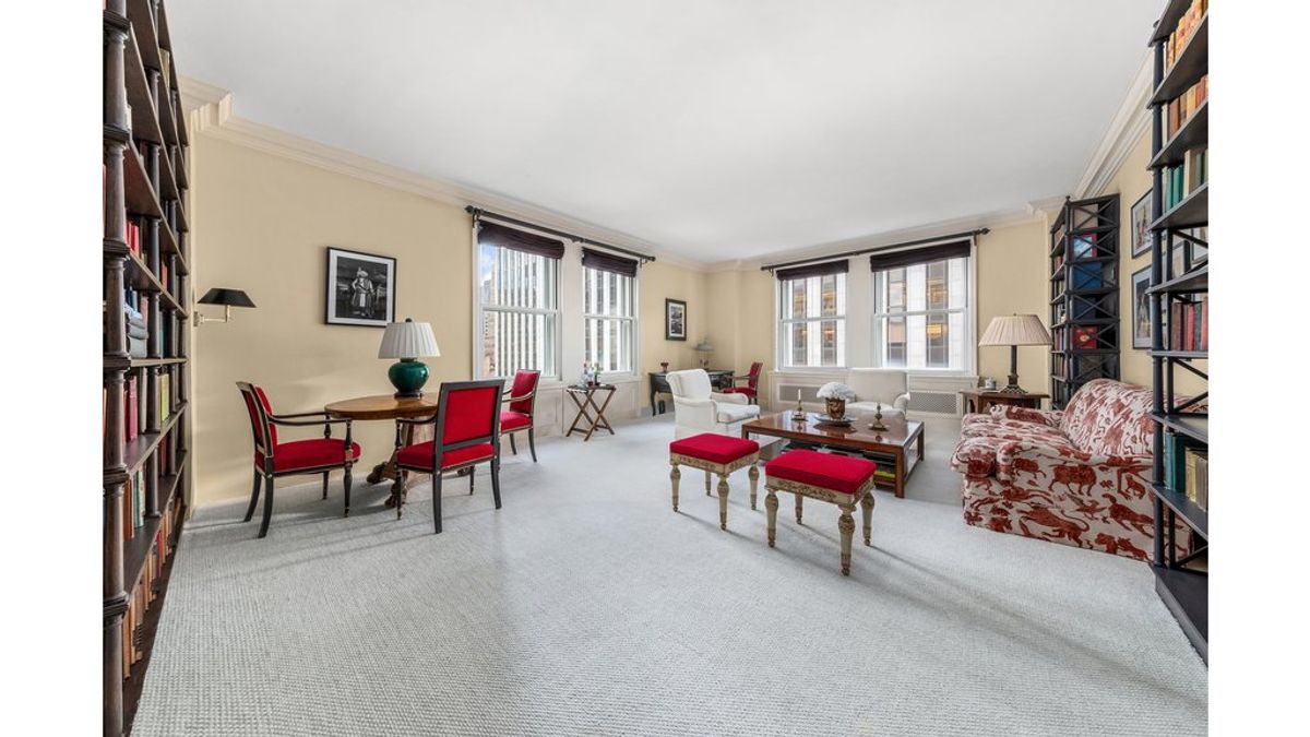 Photo for The Sherry - 781 Fifth Avenue Cooperative in Midtown, Manhattan