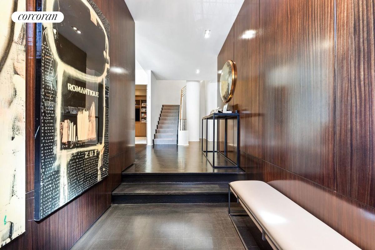 Photo for 170 East End Avenue - 170 East End Avenue Condominium in Upper East Side, Manhattan
