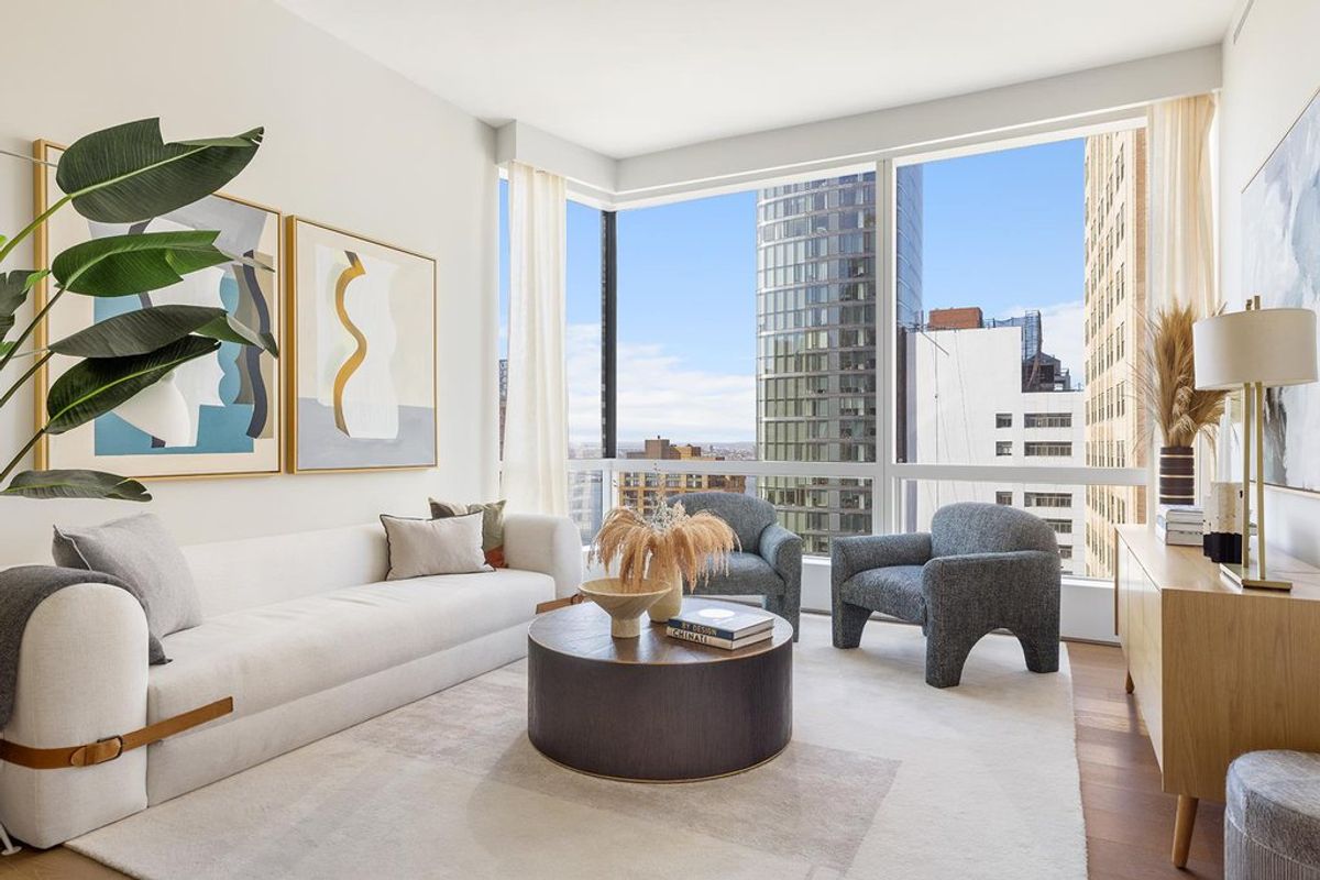 Photo for 42 Trinity Place - 77 Greenwich Condominium in Financial District, Manhattan