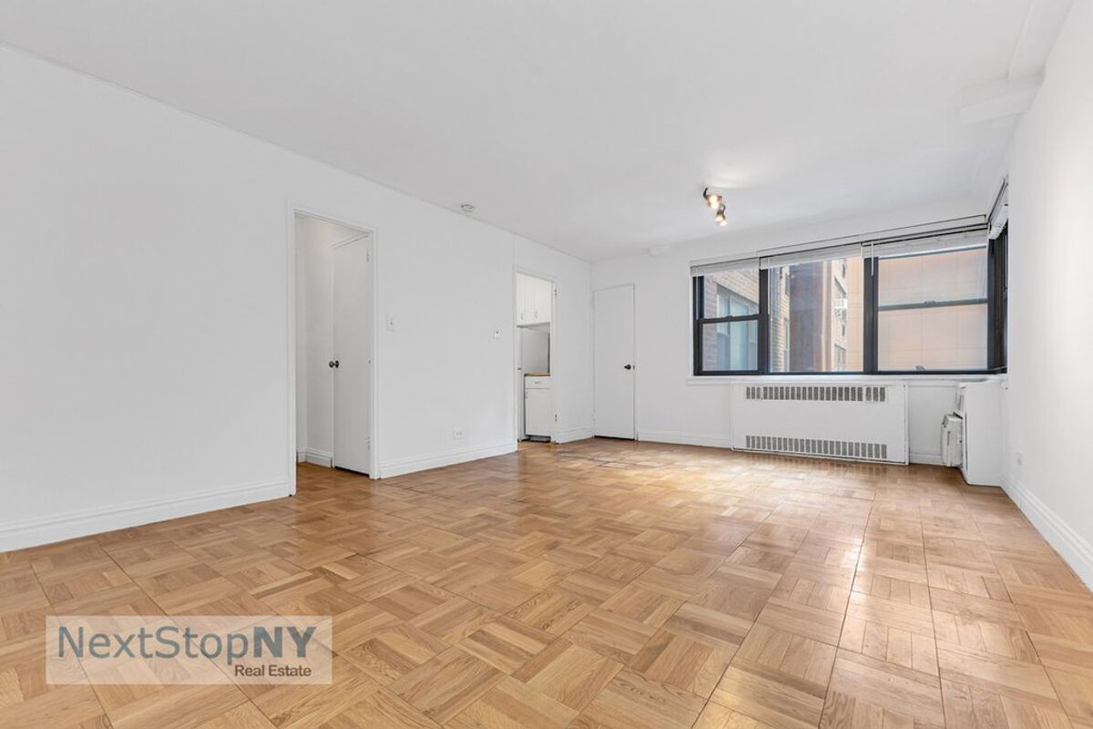 Photo for 233 East 69th Street - 233 East 69th Street Condominium in Upper East Side, Manhattan
