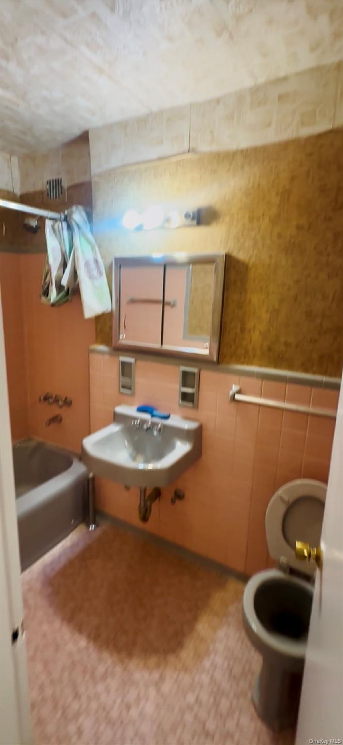 Photo for 820 Ocean Parkway - 820 OCEAN PARKWAY Cooperative in Midwood, Brooklyn