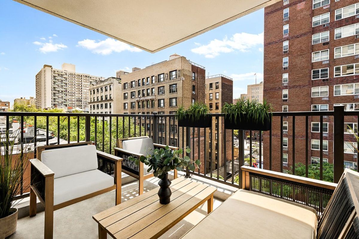 Photo for 175 W 95th Street - 175 West 95th Street Condominium in Upper West Side, Manhattan