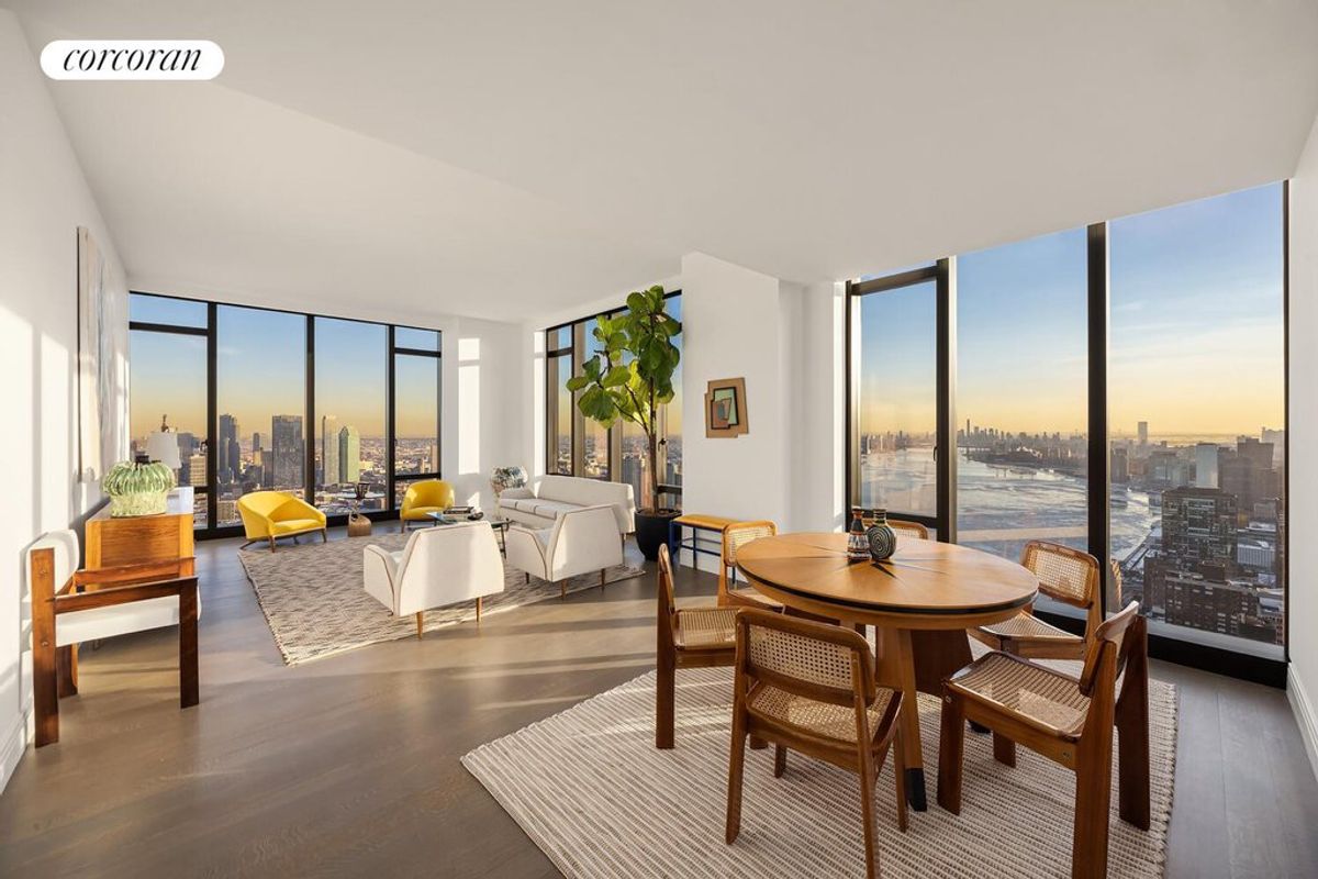 Photo for Sutton Tower - 430 E 58th Street Condominium in Sutton Place, Manhattan