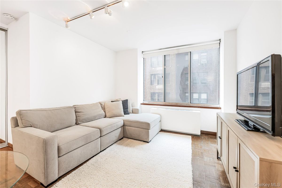 Photo for  The Sutton View Condominium  - 420 EAST 58 STREET Condominium in Midtown East, Manhattan