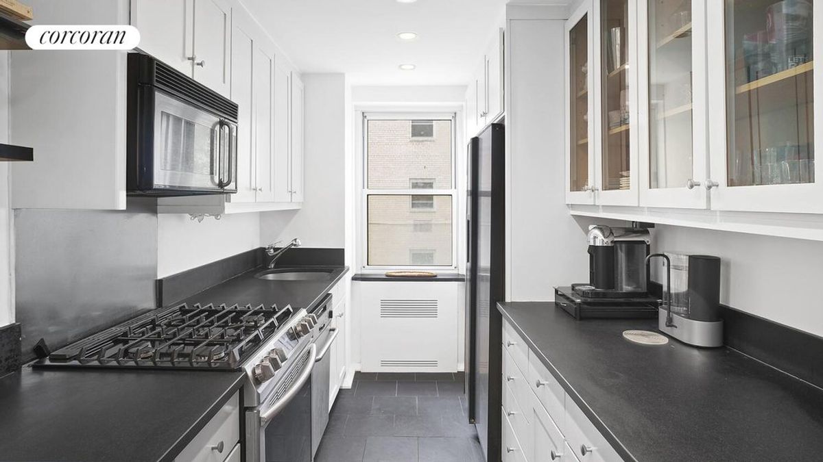 Photo for The Brevoort - 11 5th Avenue Cooperative in Greenwich Village, Manhattan