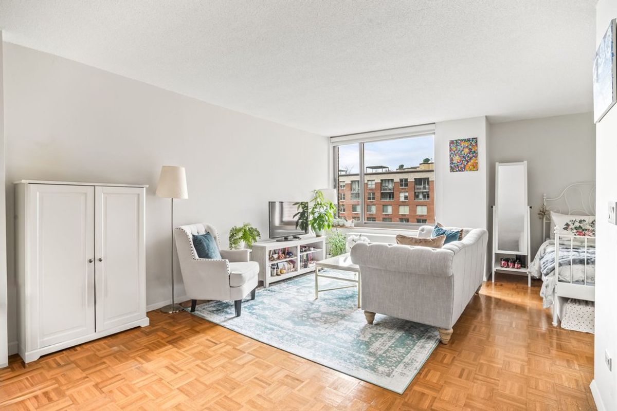 Photo for The Cove Club - 2 South End Avenue Condominium in Battery Park City, Manhattan