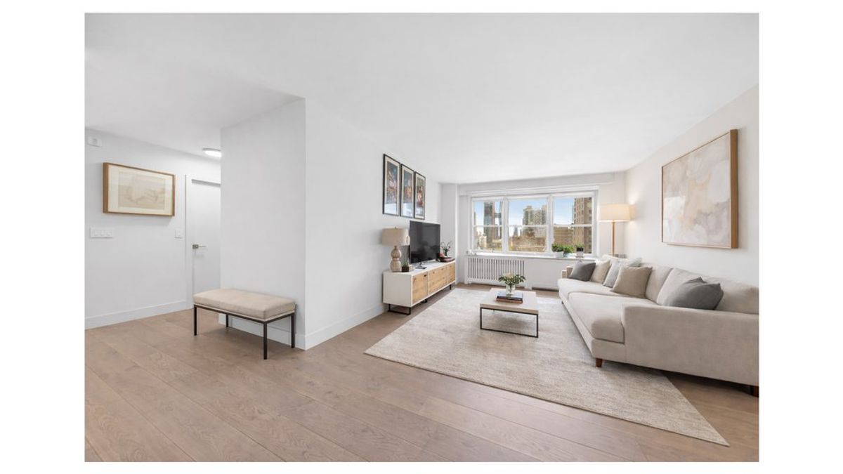 Photo for 166 EAST 35 STREET - 166 East 35th Street Cooperative in Murray Hill, Manhattan