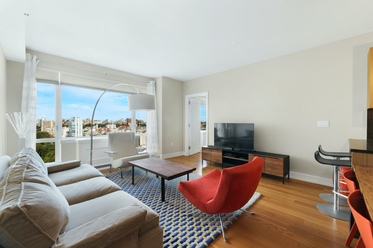 Photo for One Museum Mile - 1280 Fifth Avenue Condominium in Harlem, Manhattan