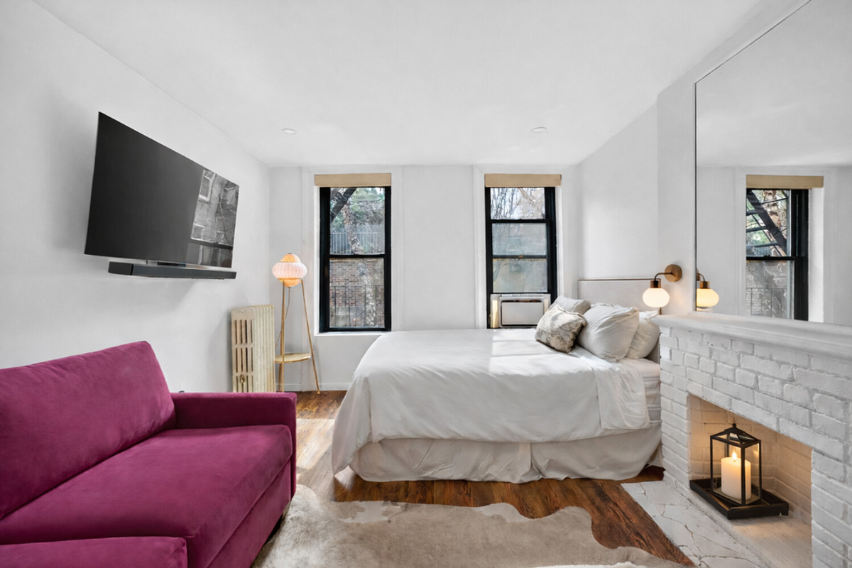 Photo for 88 Horatio Street - 88 Horatio Street Cooperative in Meatpacking, Manhattan