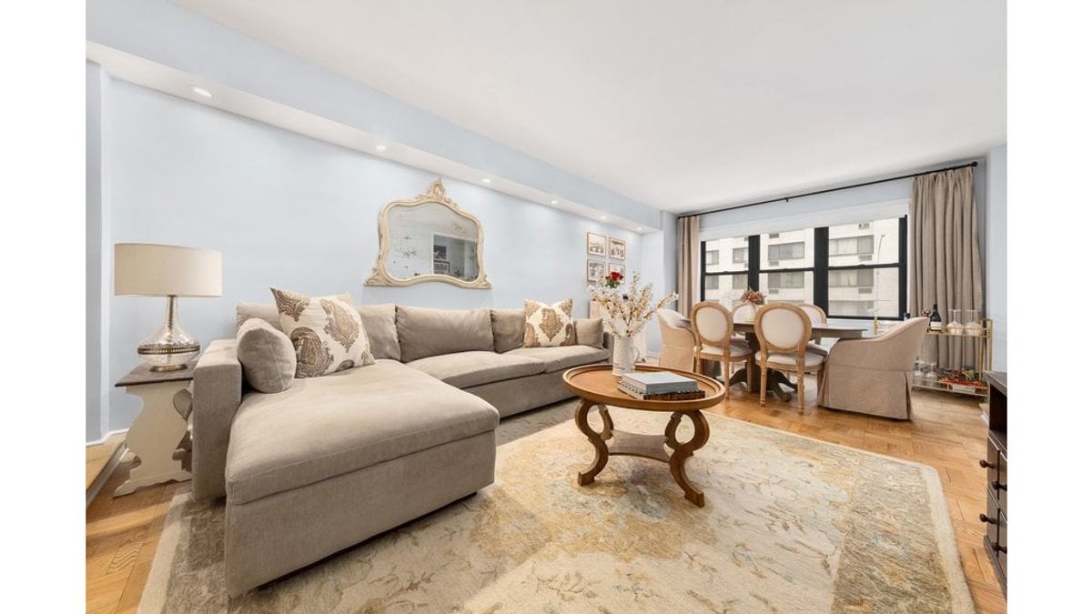 Photo for Marlo Towers - 301 East 48th Street Cooperative in Turtle Bay, Manhattan
