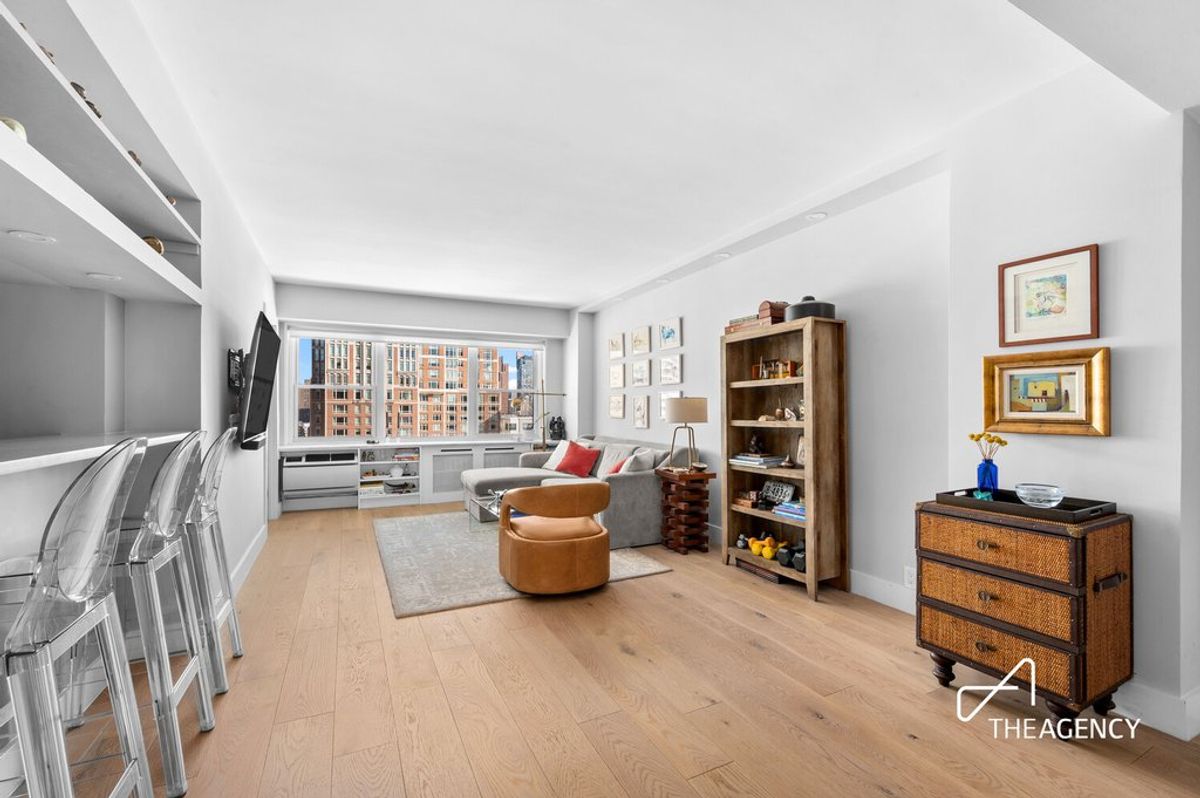 Photo for 200 East 84th Street - 200 East 84th Street Cooperative in Upper East Side, Manhattan