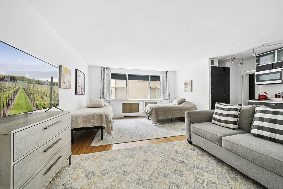 Photo for 233 East 69th Street - 233 East 69th Street Condominium in Upper East Side, Manhattan