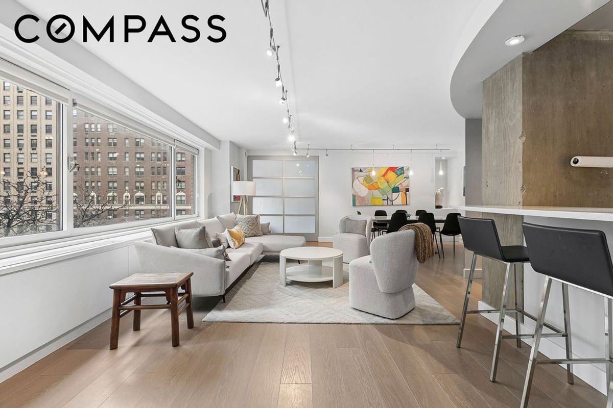 Photo for The Carlton Park - 1065 Park Avenue Cooperative in Upper East Side, Manhattan