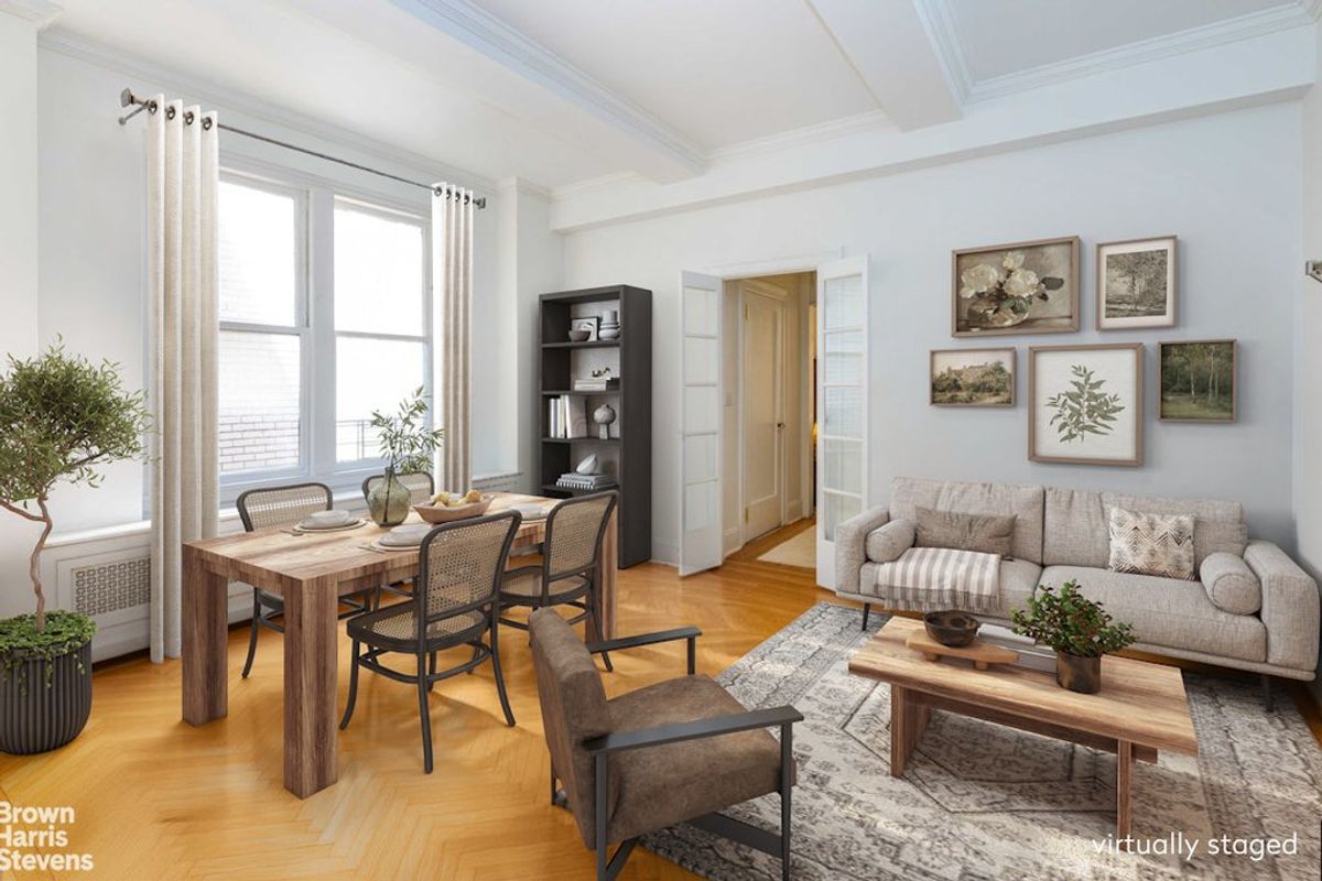 Photo for 1060 Park Avenue - 1060 Park Avenue Cooperative in Upper East Side, Manhattan