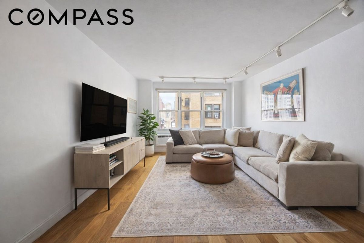 Photo for 415 East 85th Street - 415 East 85th Street Cooperative in Upper East Side, Manhattan
