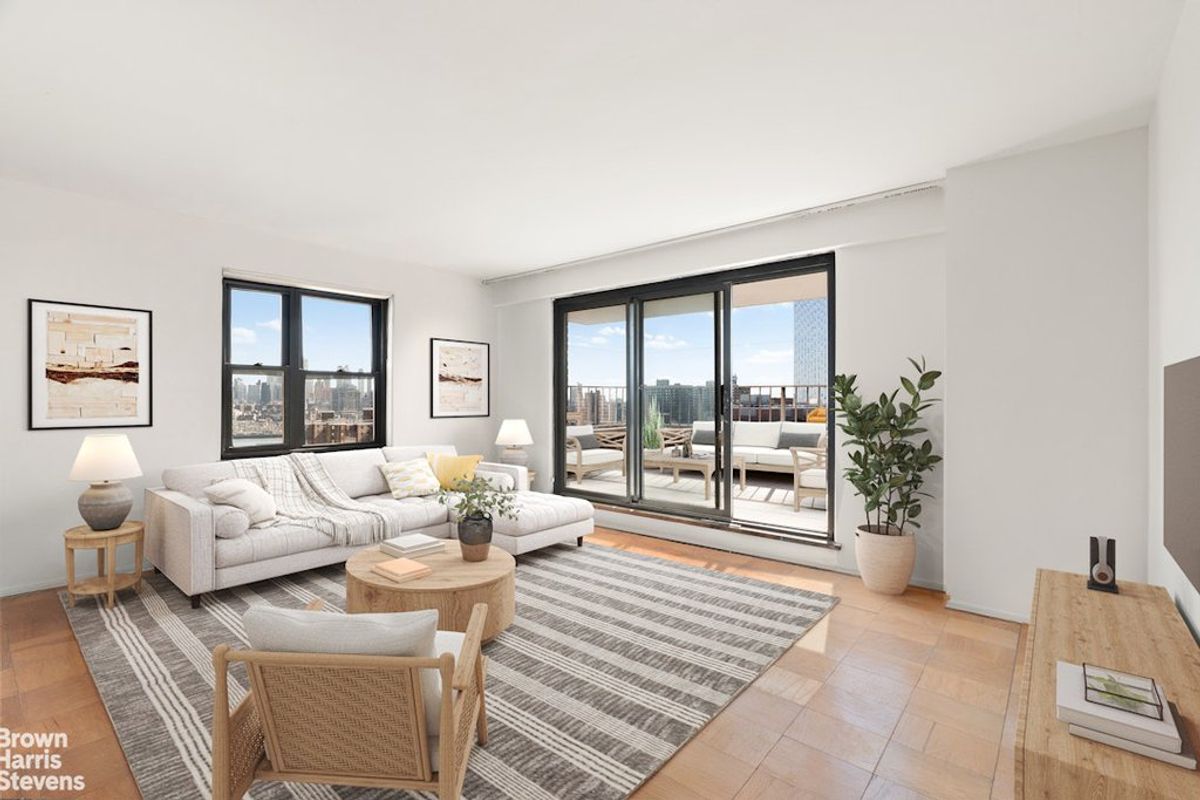 Photo for American Thread Building - 260 West Broadway Condominium in Tribeca, Manhattan