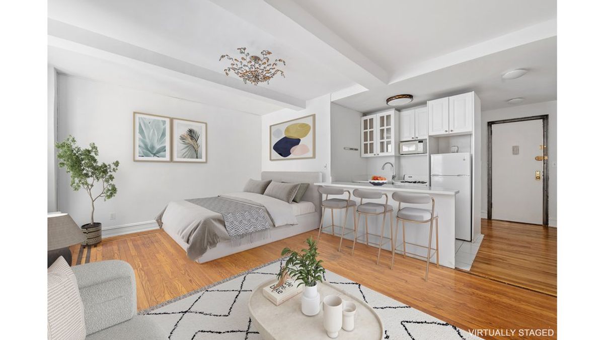 Photo for The Broadmoor - 235 West 102nd Street Condominium in Upper West Side, Manhattan