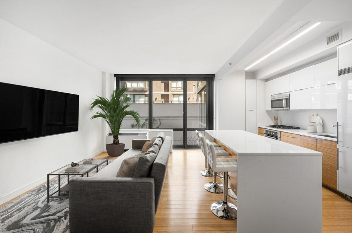 Photo for 303 East 33rd Street - 303 East 33rd Street Condominium in Murray Hill, Manhattan