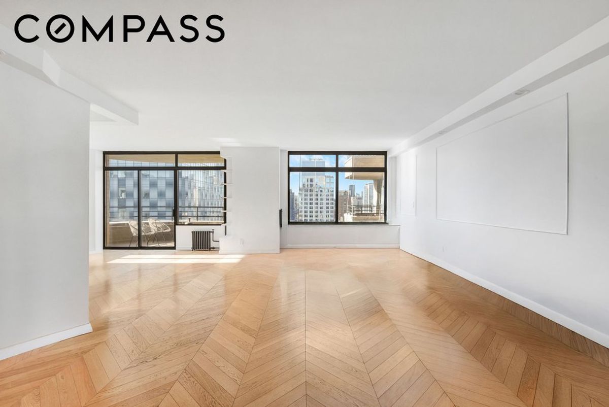 Photo for The Kingsley - 400 East 70th Street Condominium in Upper East Side, Manhattan