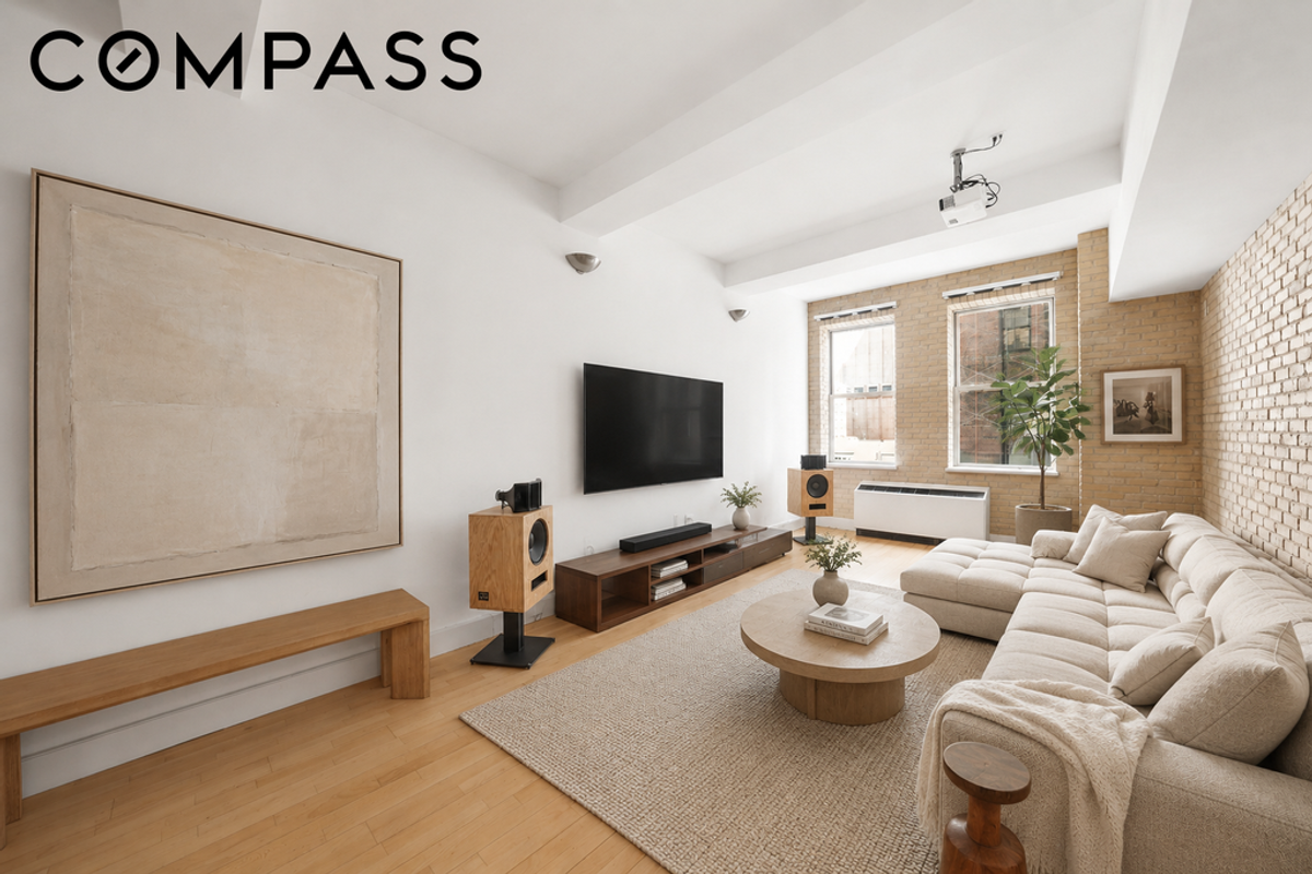 Photo for Tower 270 - 270 Broadway Condominium in Tribeca, Manhattan