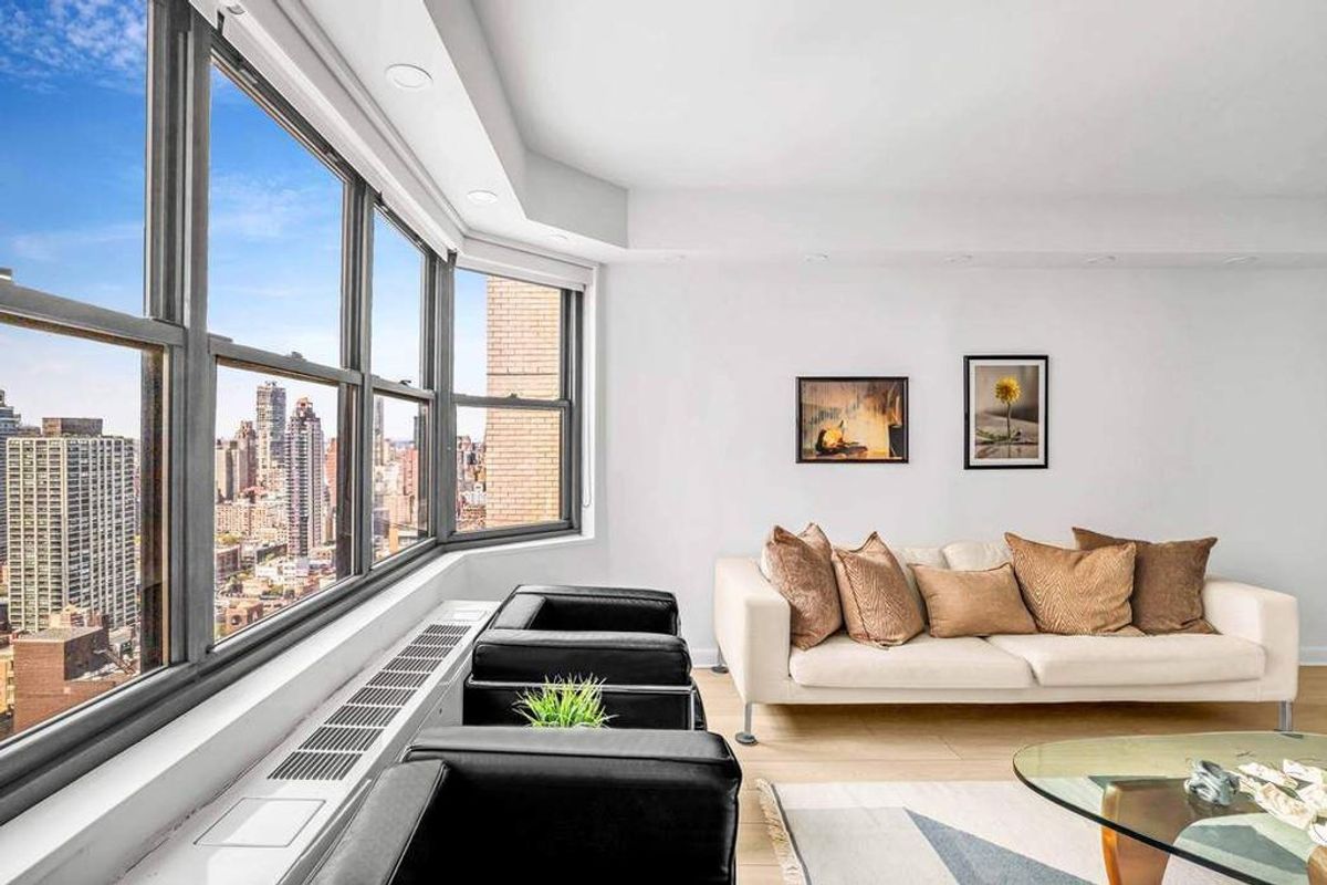 Photo for Plaza 400 - 400 East 56th Street Cooperative in Midtown East, Manhattan