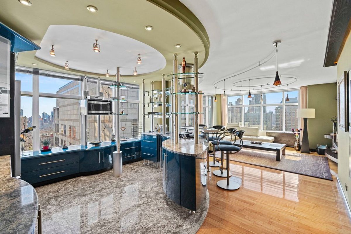 Photo for 3 Lincoln Center - 160 West 66th Street Condominium in Upper West Side, Manhattan