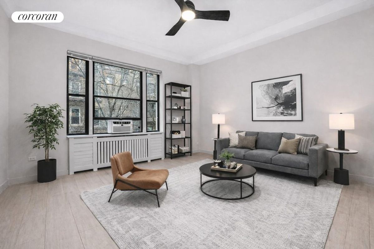 Photo for Lincoln Spencer Apartments - 140 West 69th Street Cooperative in Upper West Side, Manhattan