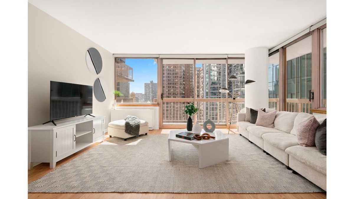 Photo for The Vanderbilt - 235 East 40th Street Condominium in Turtle Bay, Manhattan