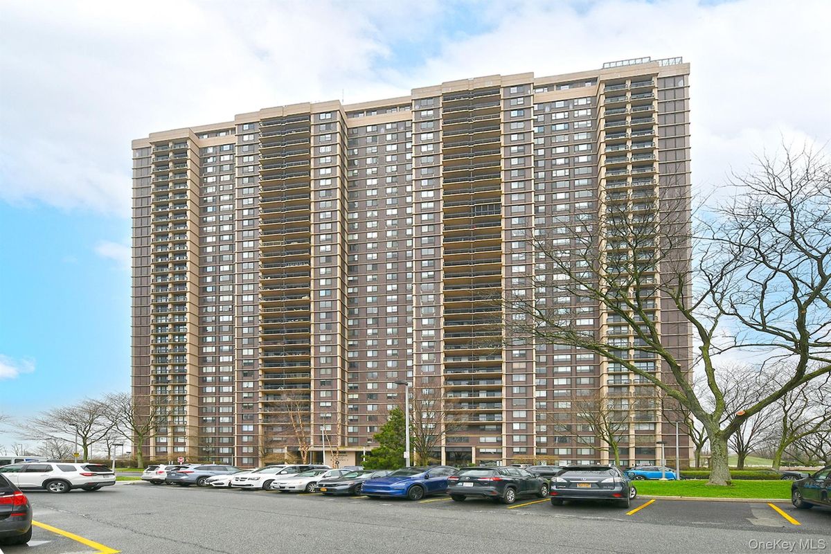 Photo for 269 Grand Central Parkway - 269 Grand Central Parkway Cooperative in Little Neck, Queens