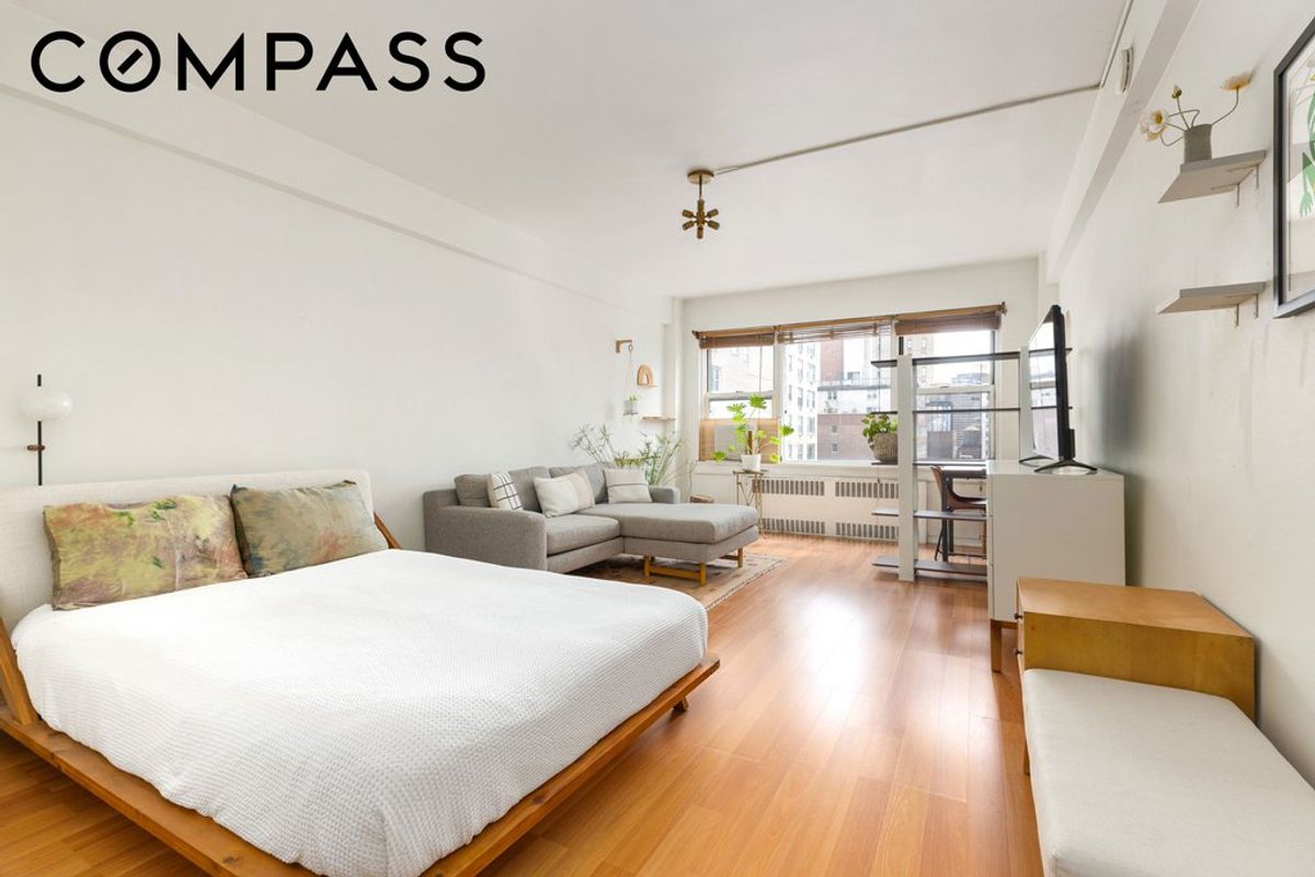 Photo for 288 Lexington Avenue - 288 Lexington Avenue Cooperative in Murray Hill, Manhattan