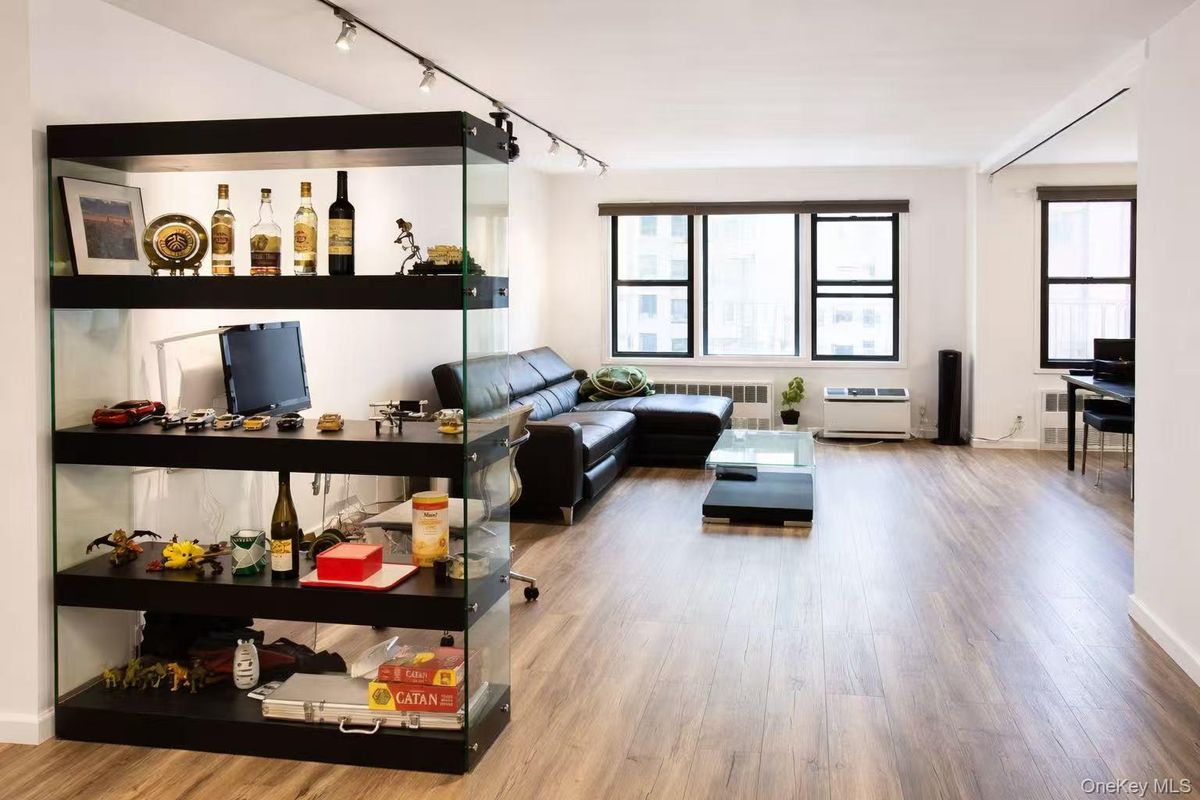 Photo for 140 7 AVENUE - 140 7 AVENUE Condominium in Chelsea, Manhattan