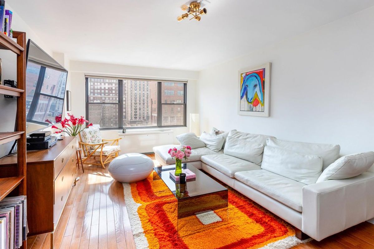 Photo for Trafalgar House - 120 East 90th Street Condominium in Upper East Side, Manhattan