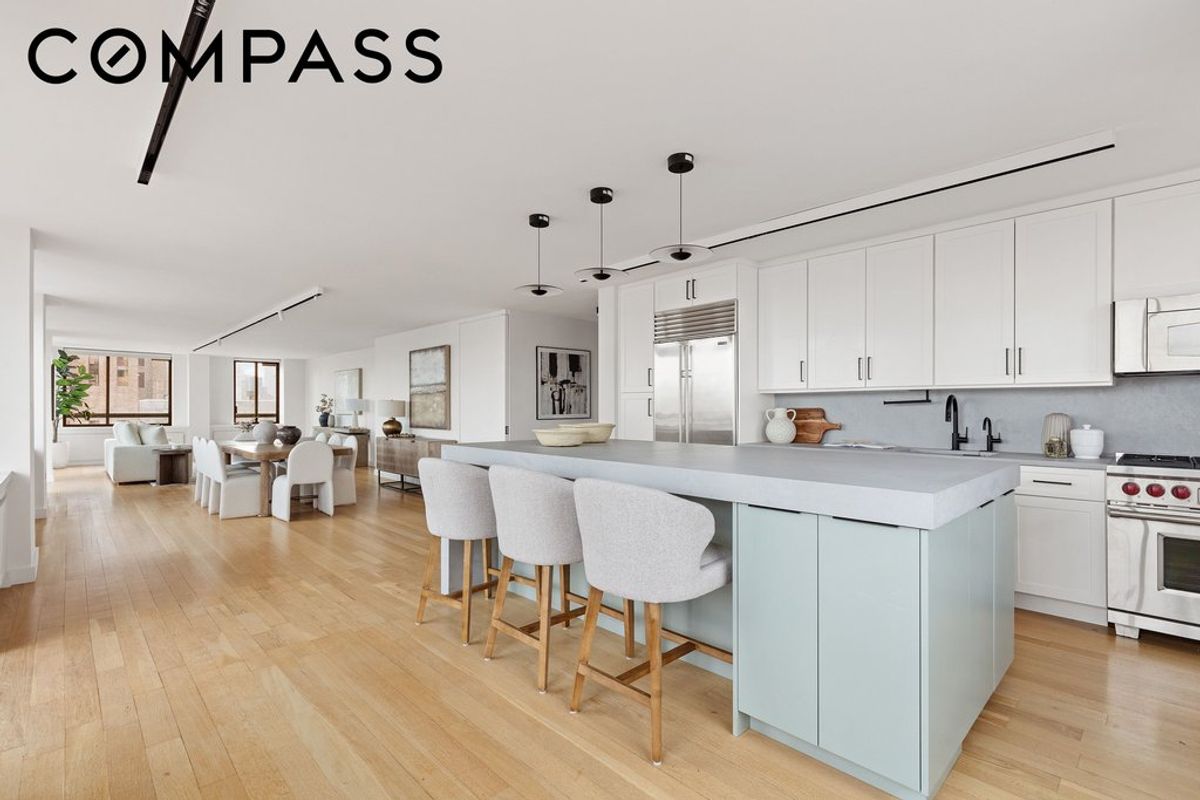 Photo for Evans Tower Condominium - 171 East 84th Street Condominium in Upper East Side, Manhattan