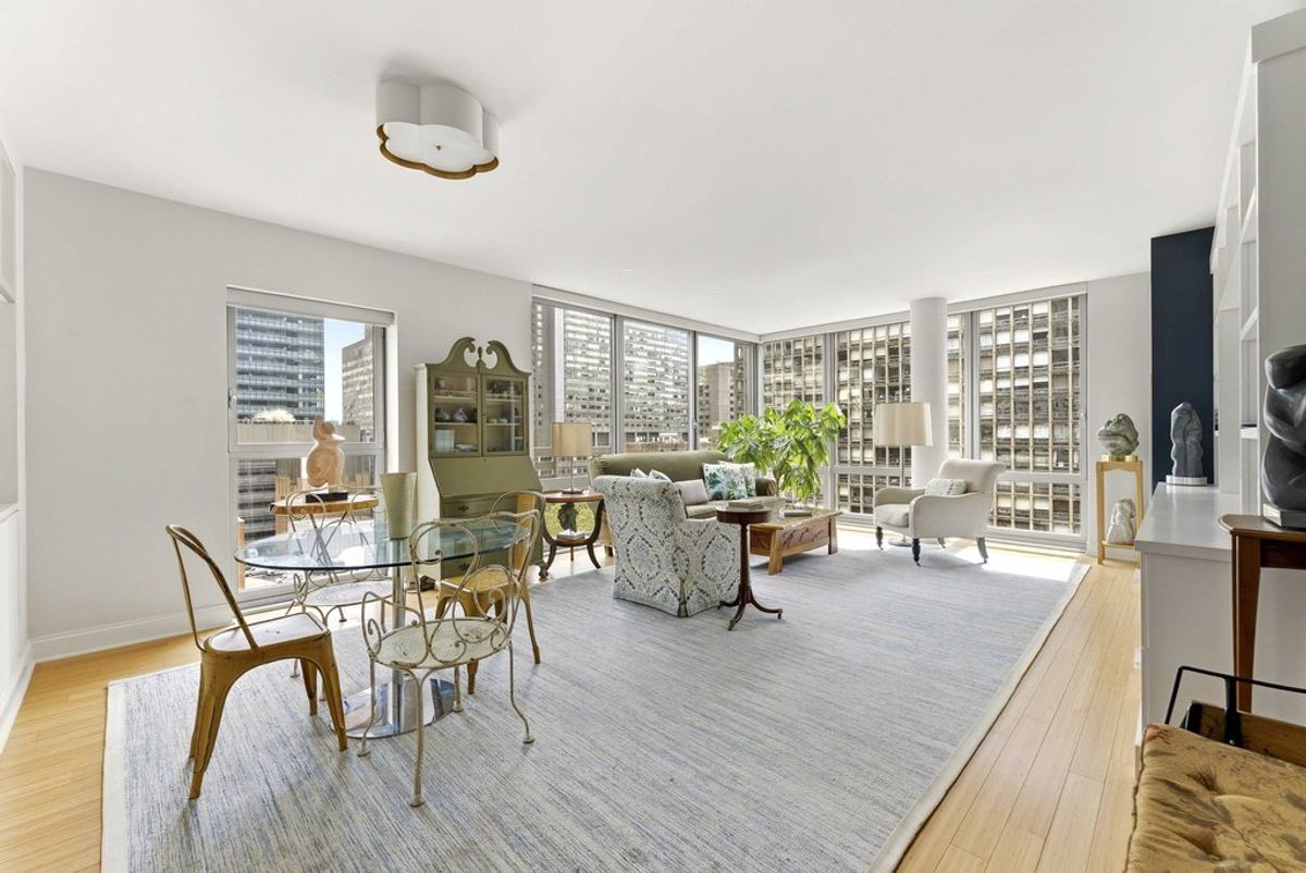Photo for 303 East 33rd Street - 303 East 33rd Street Condominium in Murray Hill, Manhattan