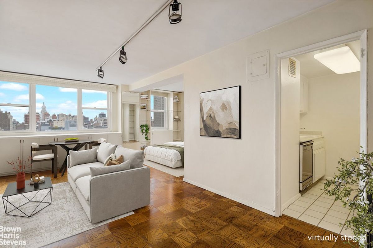 Photo for The Vermeer - 77 Seventh Avenue Cooperative in Chelsea, Manhattan
