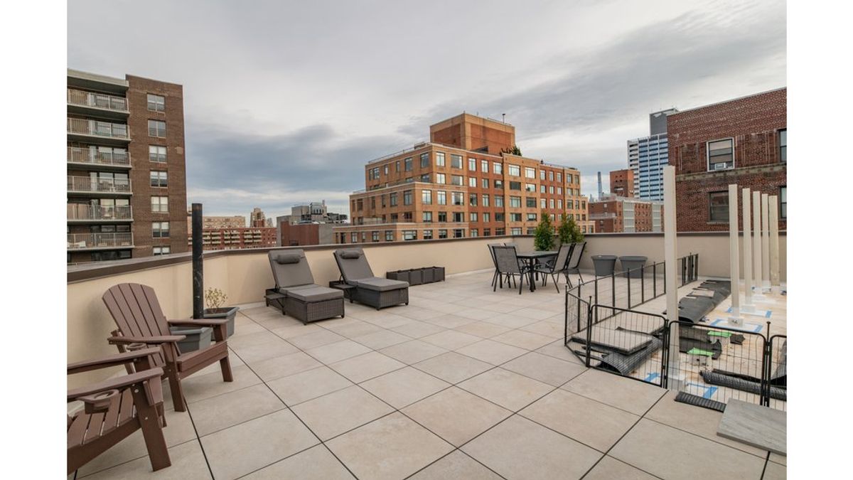 Photo for Manhattan Tower Condo - 203 West 90th Street Condominium in Upper West Side, Manhattan