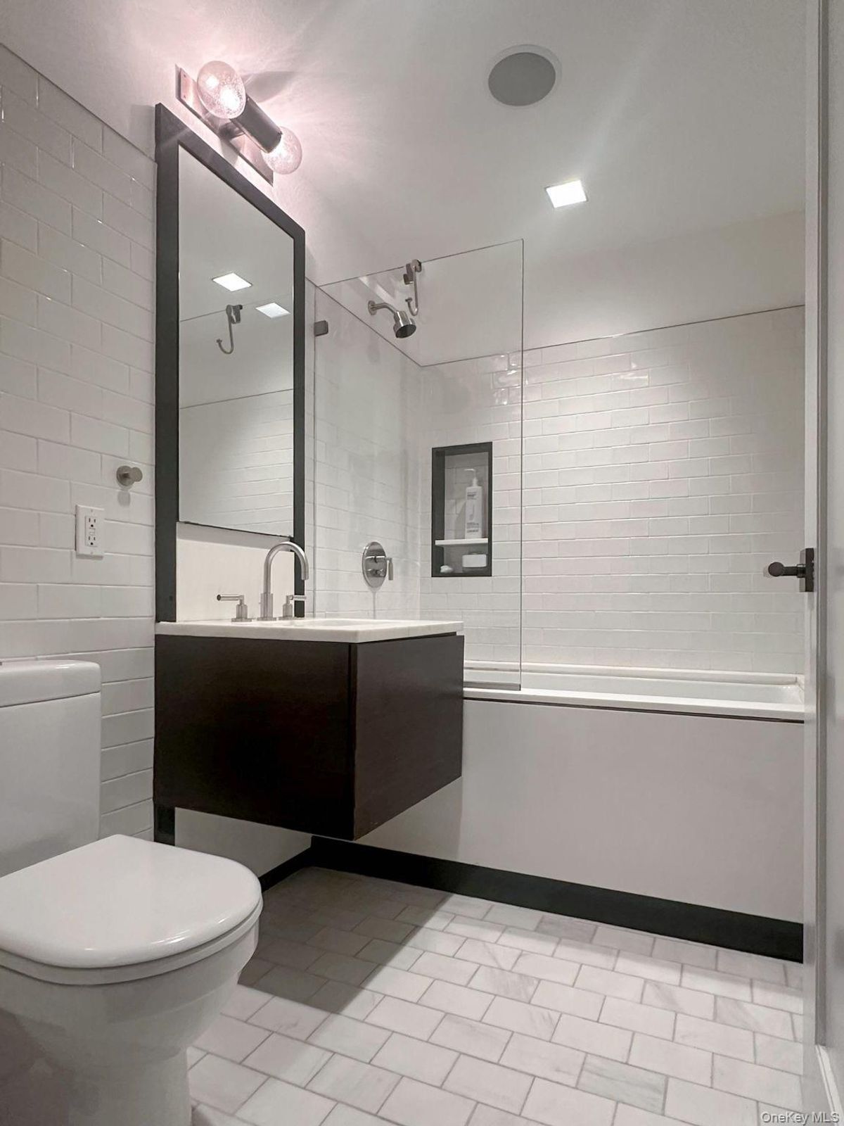 Photo for  Twelve Twelve Fifth Avenue  - 1212 5 AVENUE Condominium in Upper East Side, Manhattan