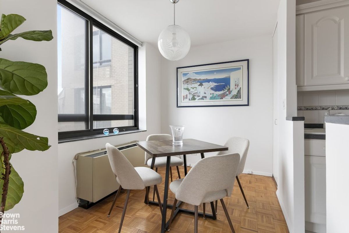 Photo for Evans Tower Condominium - 171 East 84th Street Condominium in Upper East Side, Manhattan