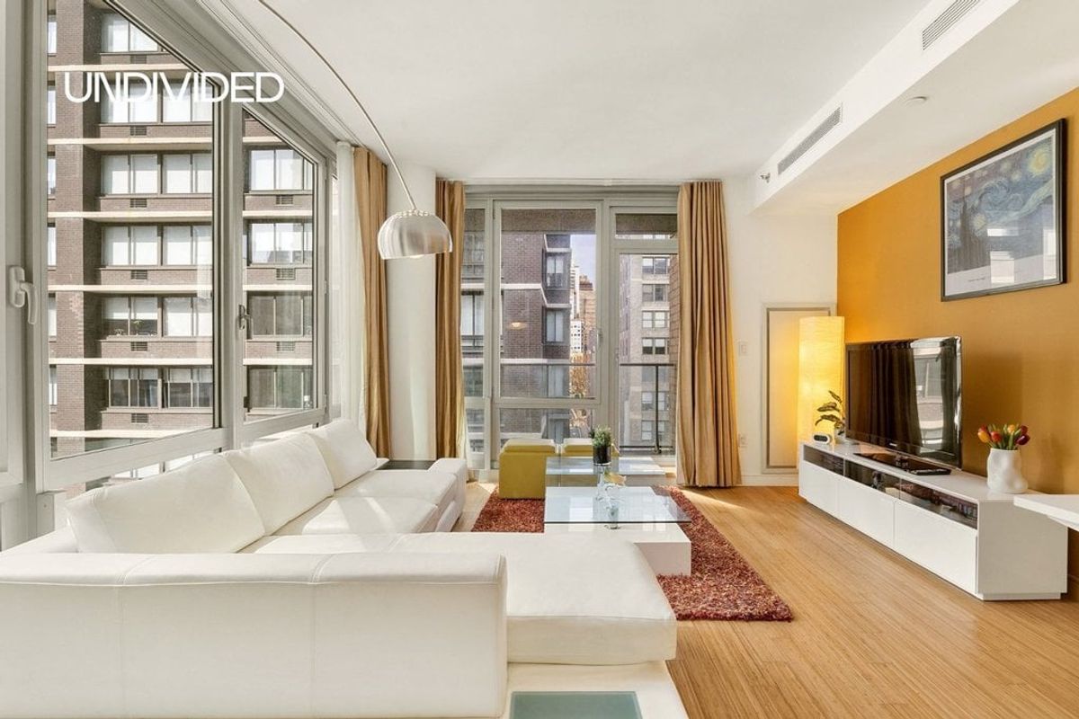 Photo for 303 East 33rd Street - 303 East 33rd Street Condominium in Murray Hill, Manhattan