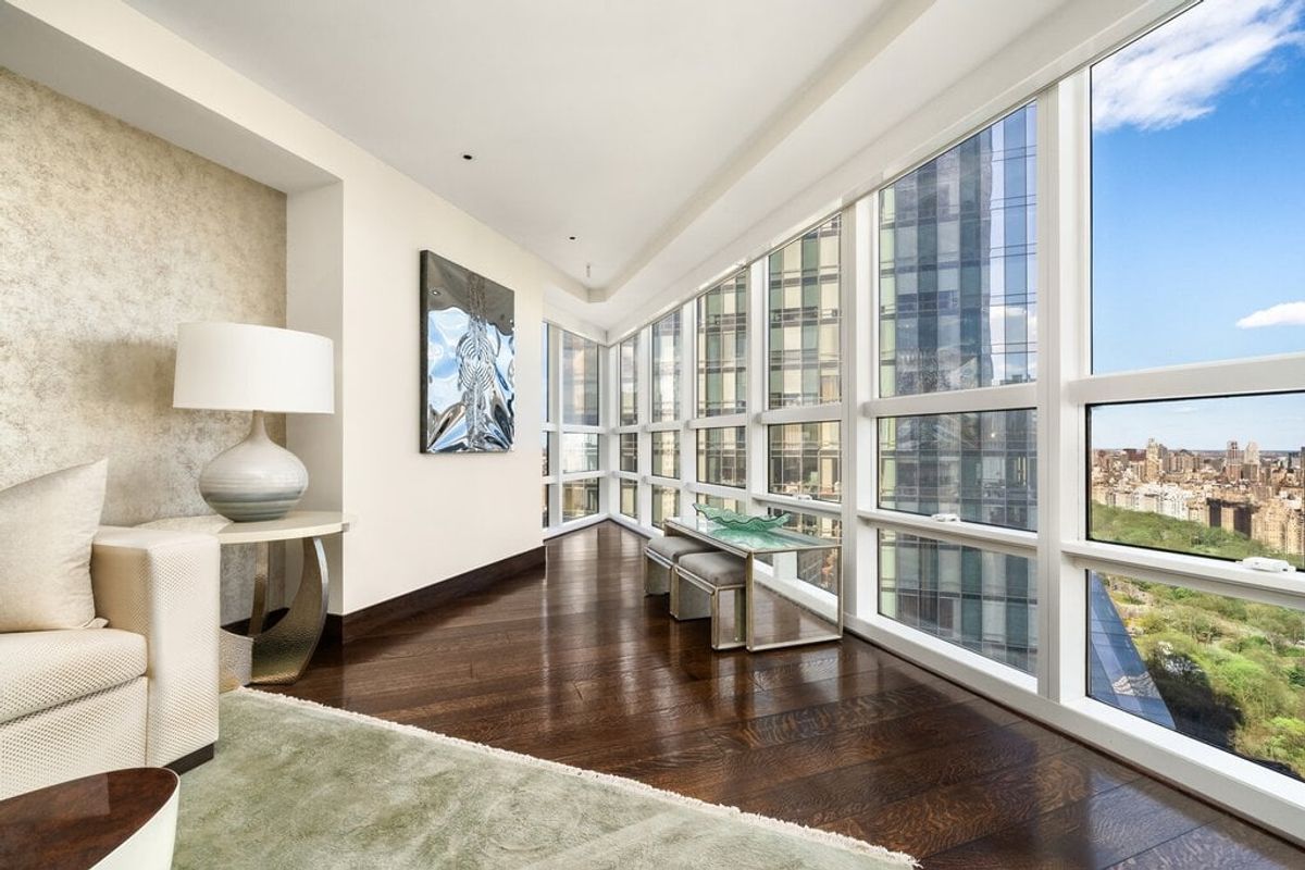 Photo for Metropolitan Tower - 146 West 57th Street Condominium in Midtown, Manhattan