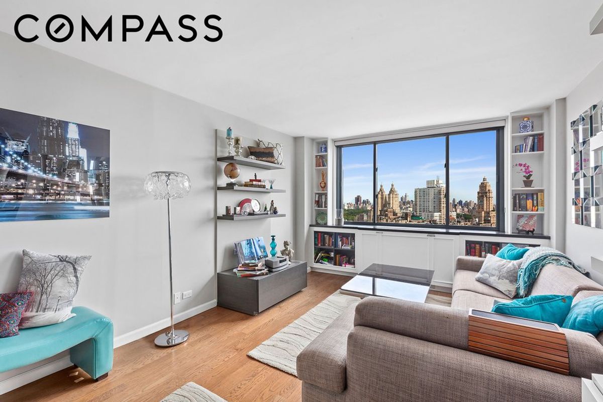 Photo for Nevada Towers - 2025 Broadway Condominium in Lincoln Square, Manhattan