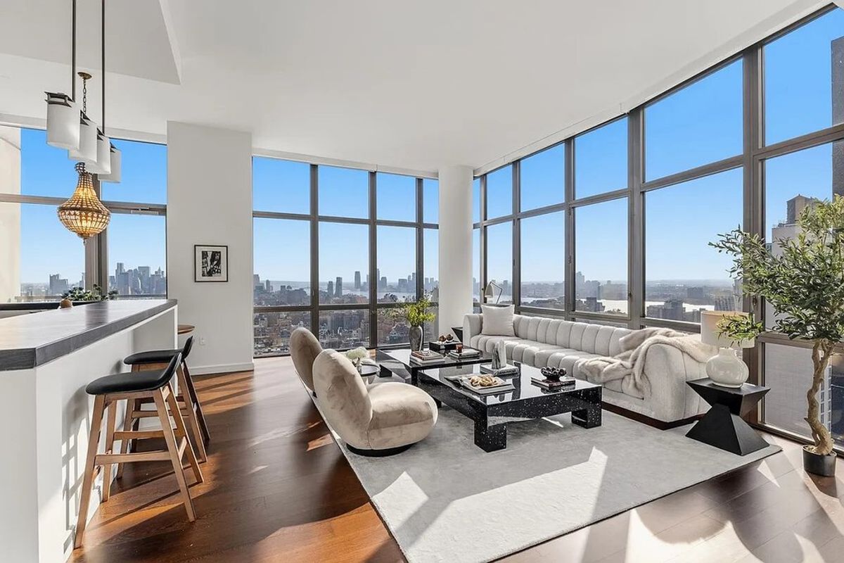 Photo for Chelsea Stratus - 101 West 24th Street Condominium in Chelsea, Manhattan