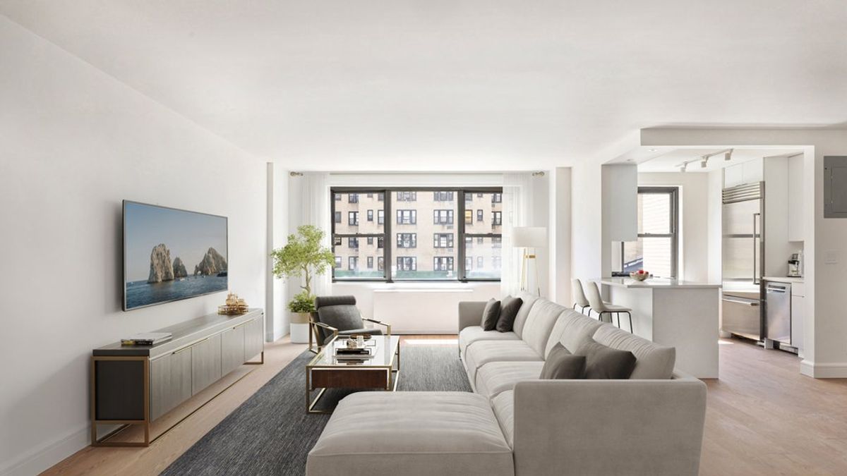 Photo for The Mayfair - 301 East 69th Street Condominium in Upper East Side, Manhattan