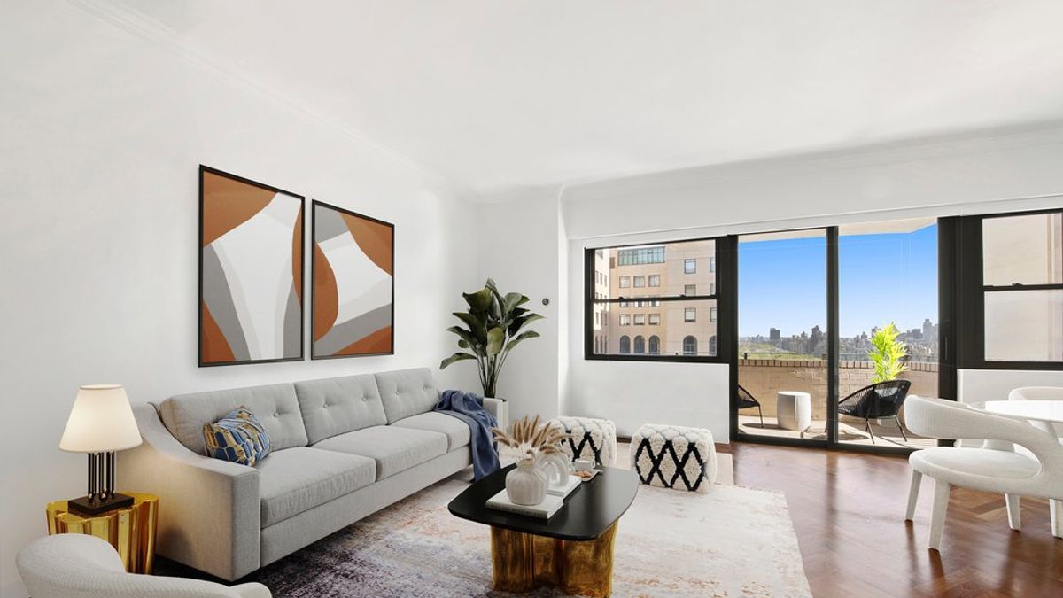 Photo for Tower 58 - 58 West 58th Street Condominium in Midtown, Manhattan