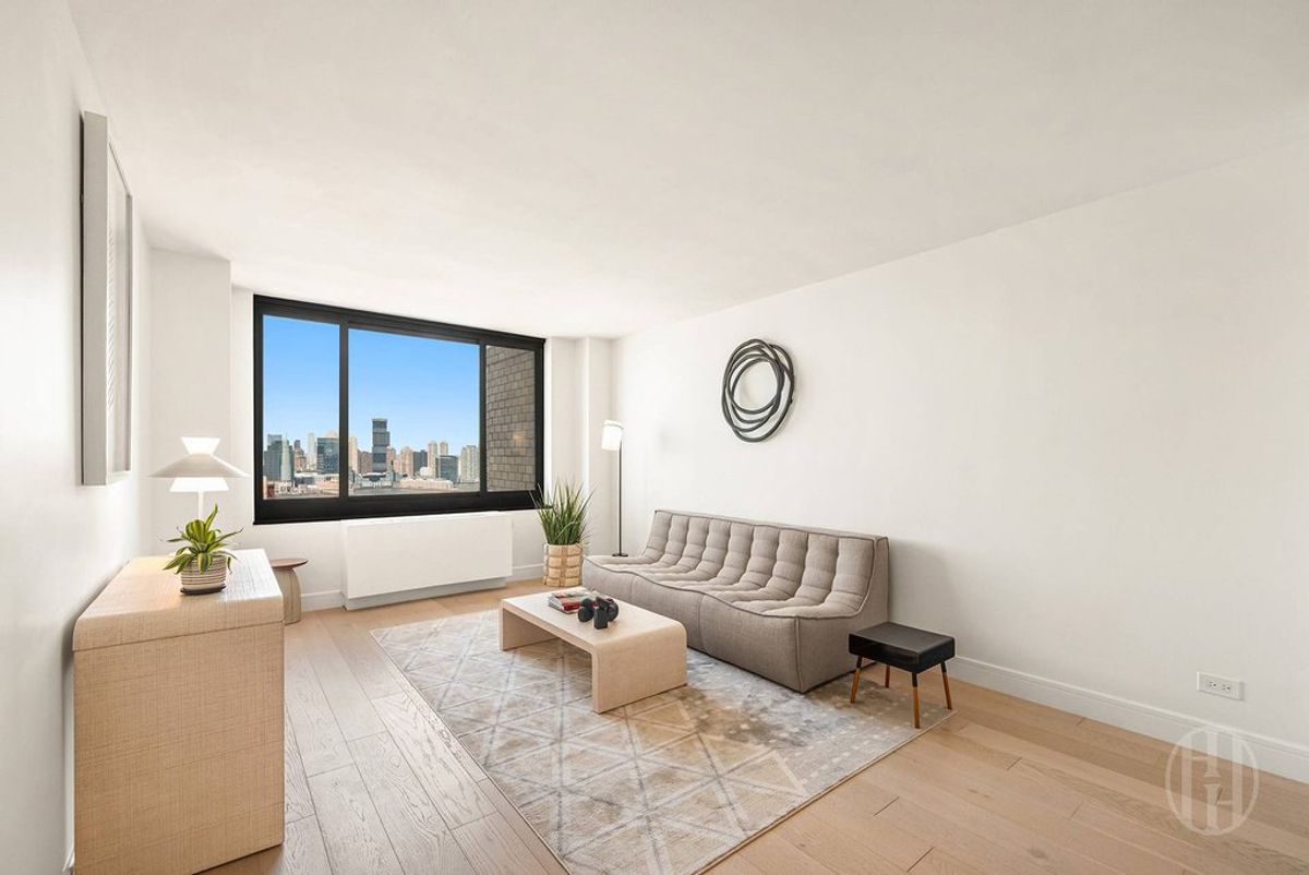 Photo for Liberty Court - 200 Rector Place Condominium in Battery Park City, Manhattan